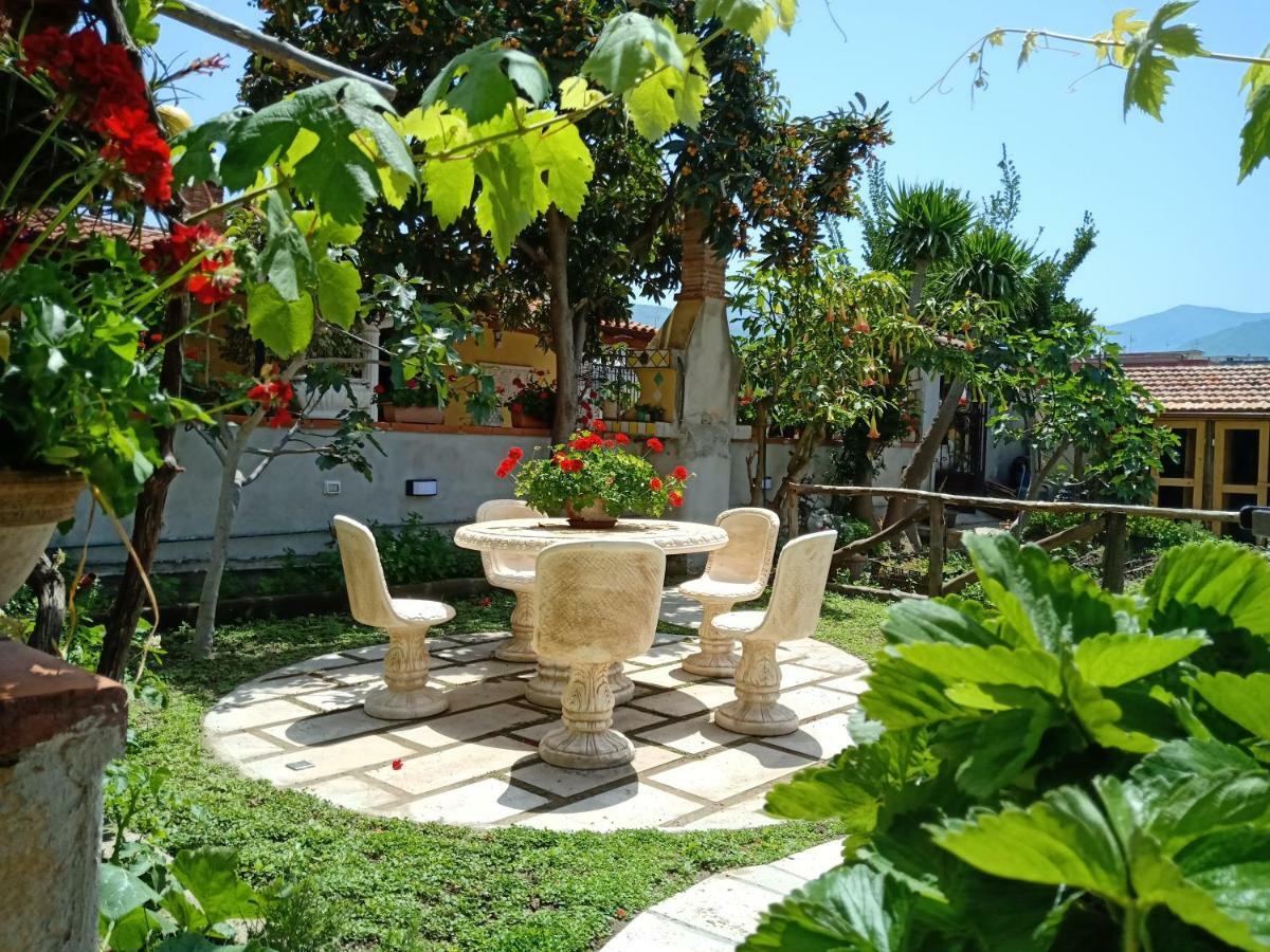 Buonocore Rooms Santa Maria La Carita Bagian luar foto
